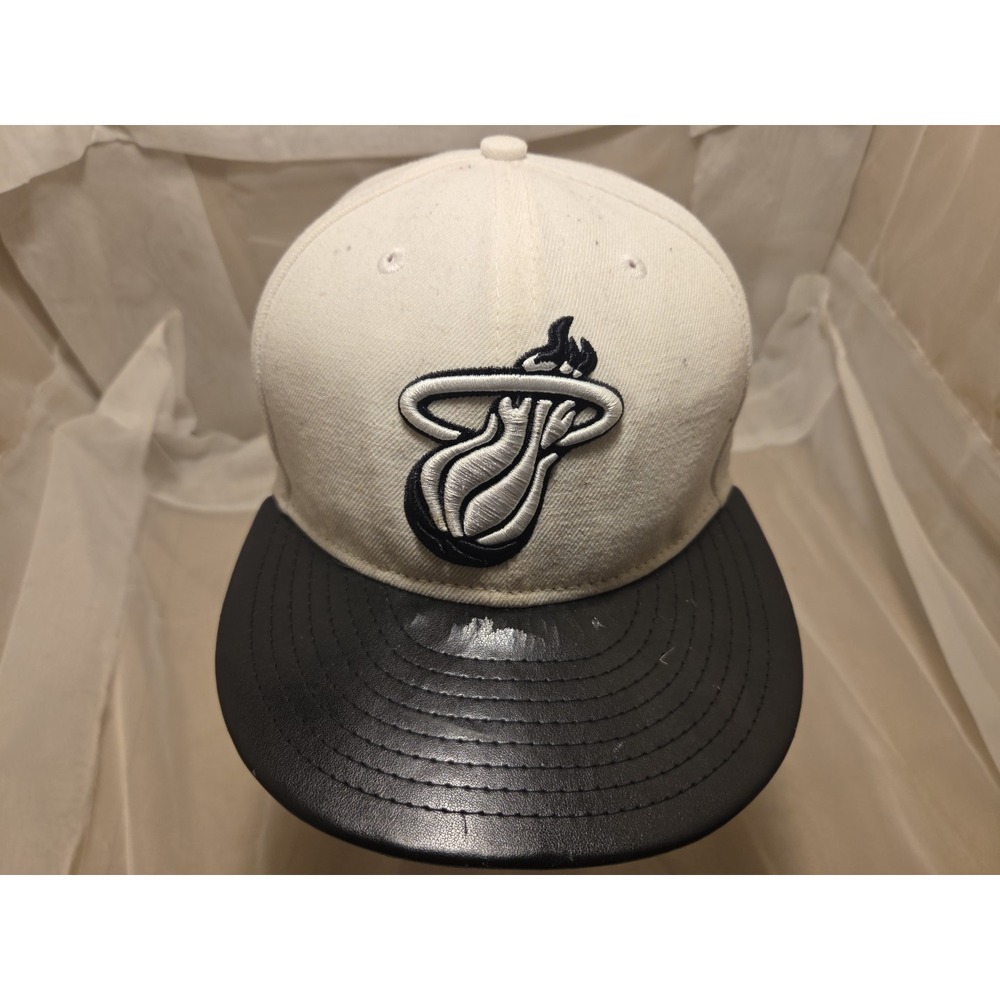 New Era Miami Heat Hardwood Classics Snapback White Leather Brim Damage